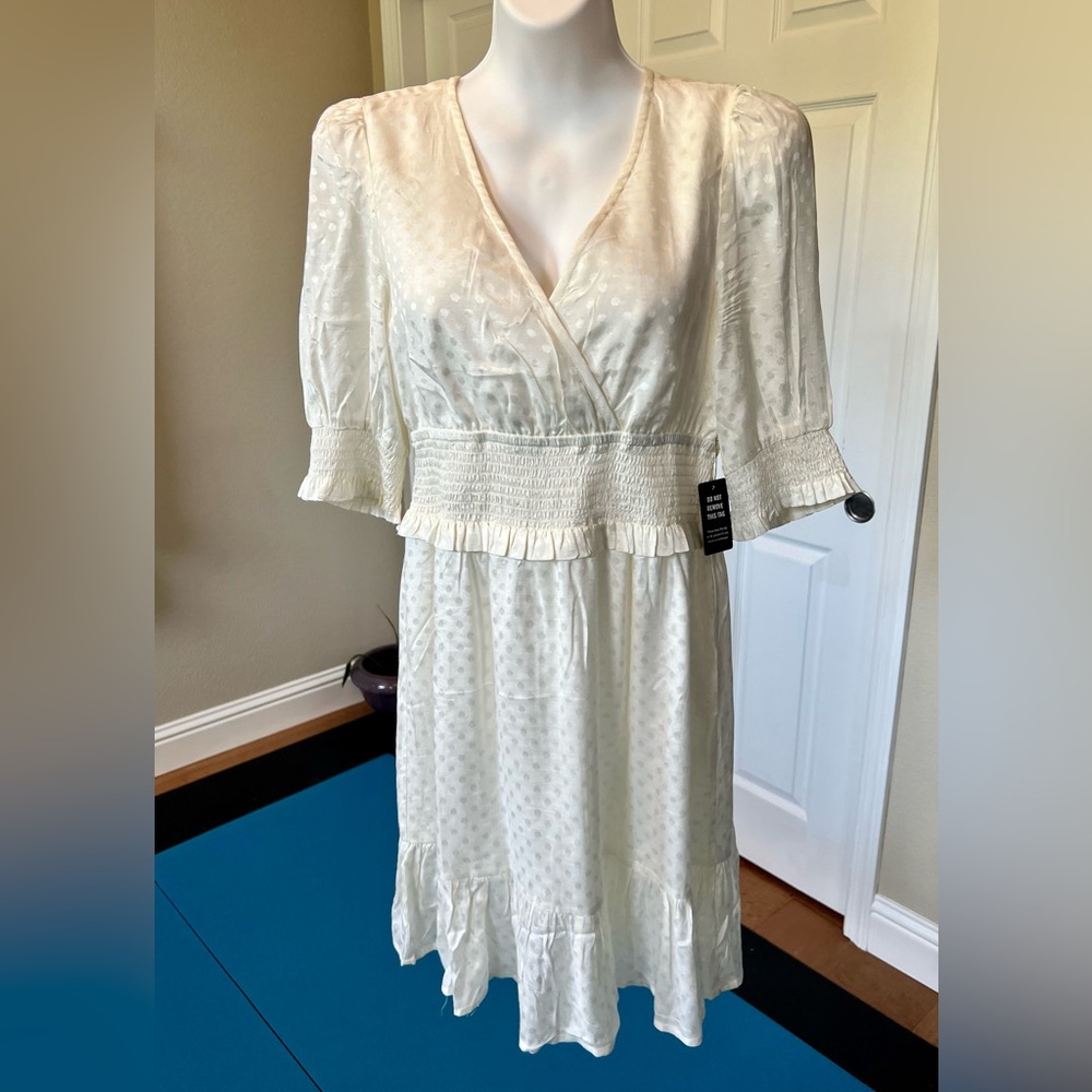 Express elegant sexy white midi dress